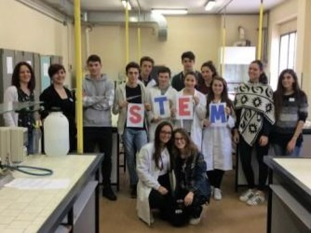 Kaleidoscopro: il fascino delle STEM